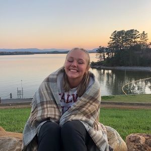 Meet your Posher, Meghan